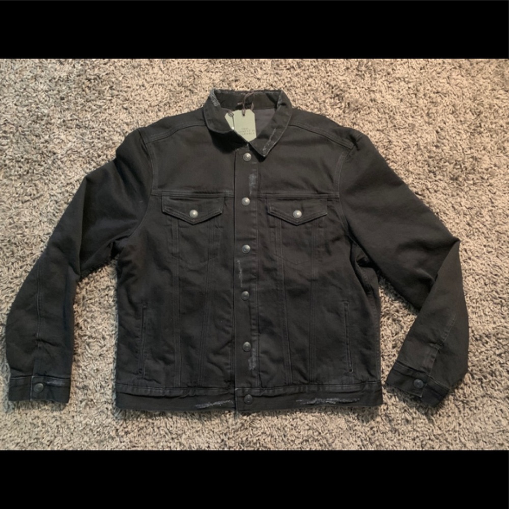 DENIM JACKET
